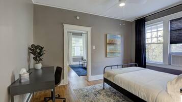 1 bedroom, iron/ironing board, free WiFi, bed sheets