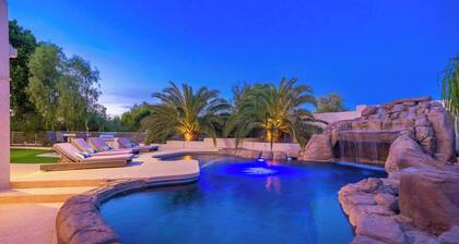 Golf Course+Heated Pool+Game Room+Putting Green