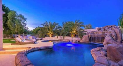 Golf Course+Heated Pool+Game Room+Putting Green