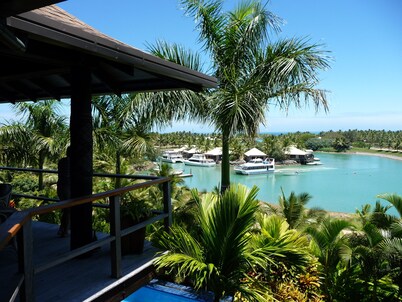 Sun Sea Surf - Stunning Fijian Villa - Your Island Getaway