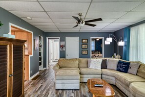 Smart TV, DVD player, books