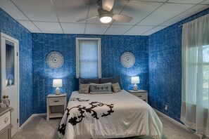 3 bedrooms, desk, free WiFi, bed sheets - MURRAY ACRES: A modern farmhouse @ 15 minutes from downtown Traverse City (Traverse City)