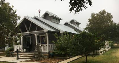 Very unique Home, High end, Most people say the pictures do not due it justice