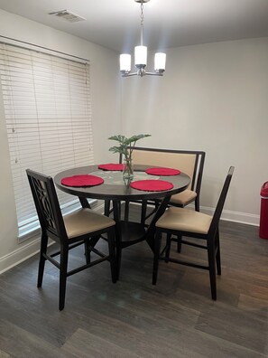 Dining - Beautiful Luxury 2Br/2BA Getaway (Atlanta)