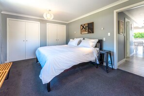 Luxury Cottage | 2 bedrooms, premium bedding, pillowtop beds, individually decorated