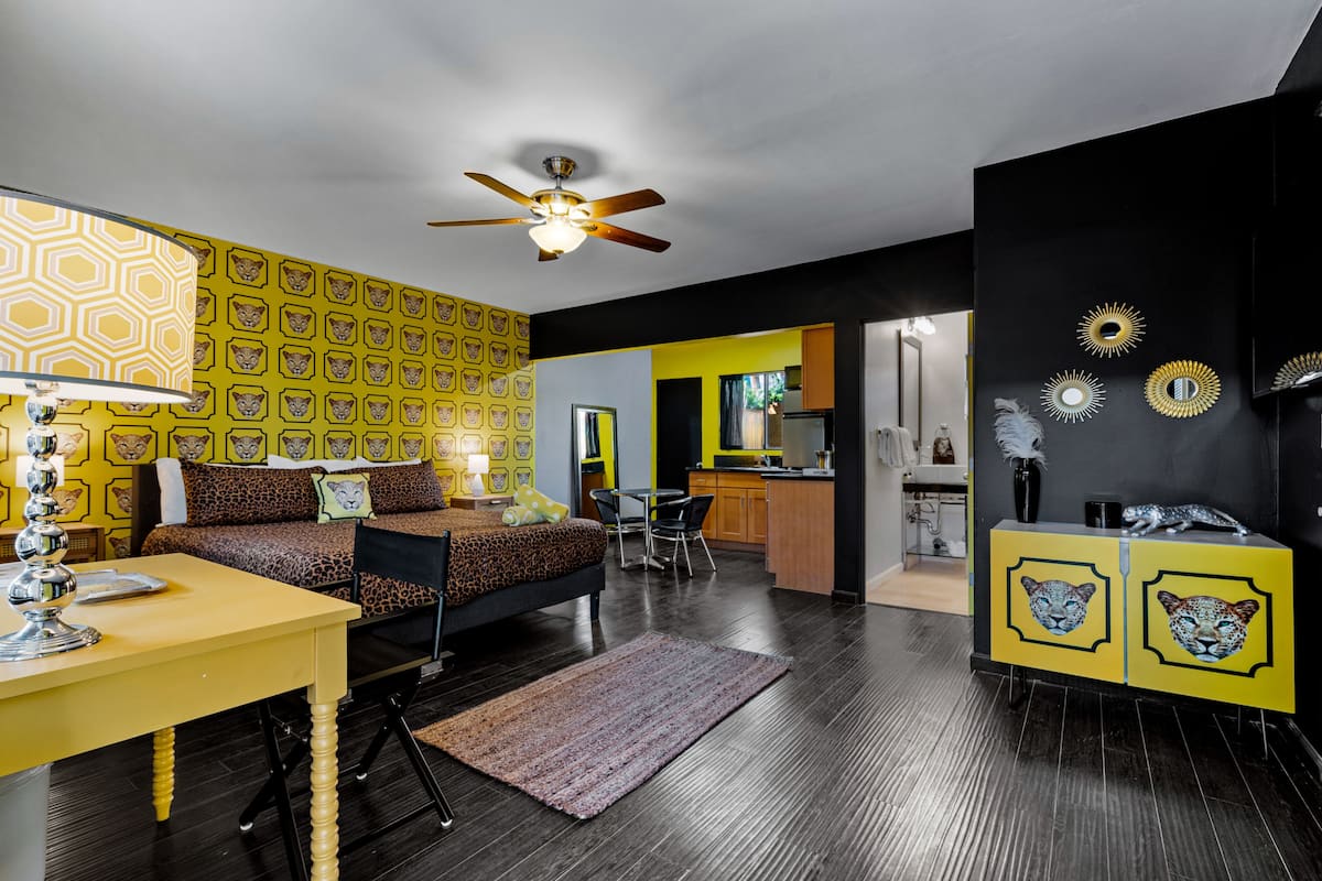 Elite Studio Suite | Premium bedding, memory foam beds, desk, laptop workspace