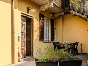 Outdoor dining - Lungolago by Interhome (Lecco)