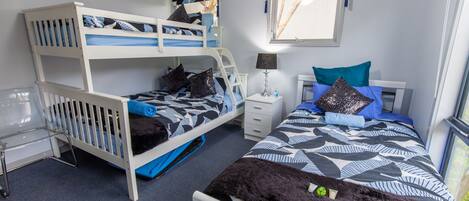1 bedroom, desk, iron/ironing board, free WiFi