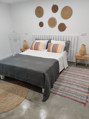 2 Schlafzimmer, Schreibtisch, Bügeleisen/Bügelbrett, WLAN