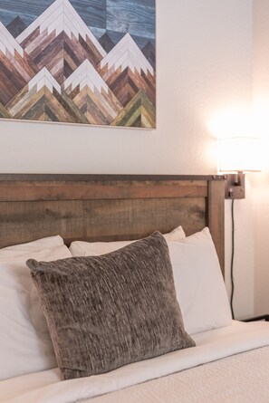 3 bedrooms, free WiFi, bed sheets
