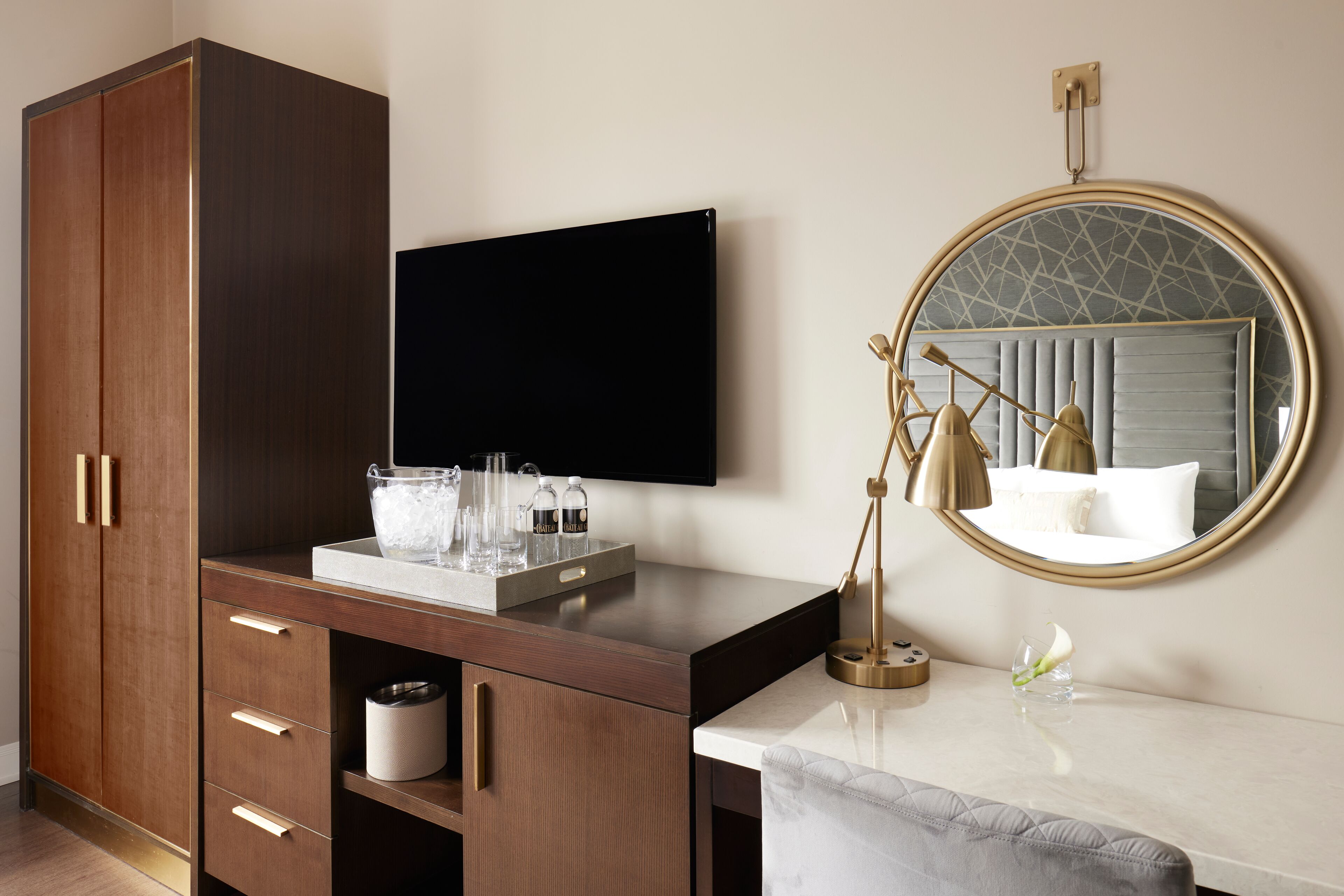 superior king | 1 bedroom, hypo-allergenic bedding, down duvets, in-room safe