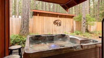 Bañera de hidromasaje exterior