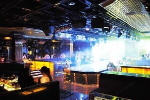 Bar (on property) - Guanfa Enjoy Hotel (Quzhou)