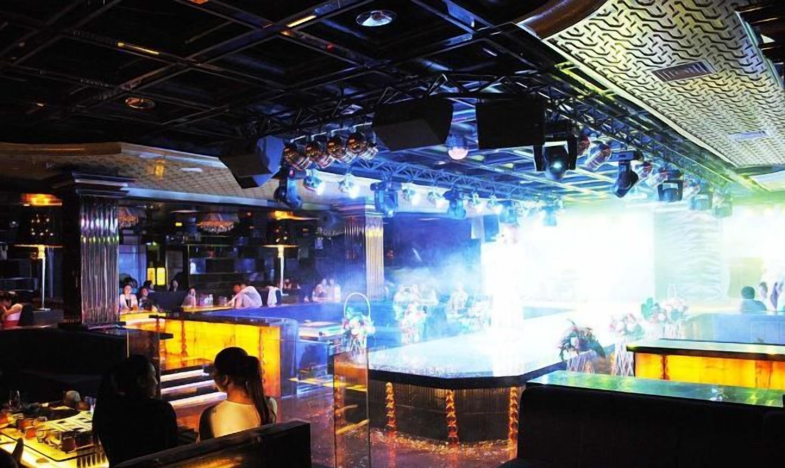 Bar (en la propiedad)