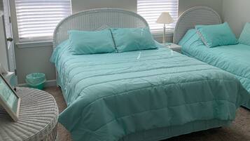 2 bedrooms, iron/ironing board, free WiFi, bed sheets