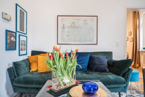 TV - Pet-Friendly 'Apartment Spa' with Balcony and Wi-Fi (Baden-Baden)