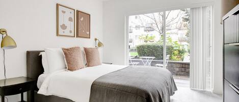 2 chambres, fer et planche à repasser, Wi-Fi, draps fournis