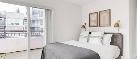 2 chambres, fer et planche à repasser, Wi-Fi, draps fournis