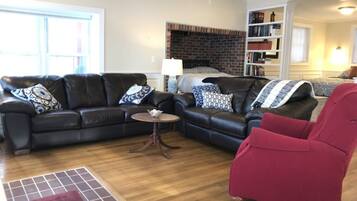 4 Schlafzimmer, Bügeleisen/Bügelbrett, Reisekinderbett, kostenloses WLAN