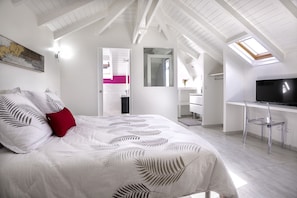 3 soveværelser, pengeskab på værelset, strygejern/strygebræt