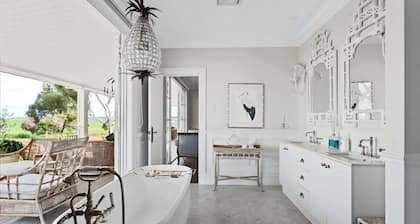 Hamptons Farm Estate Luxe Retreat and Elegant Events
