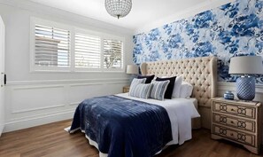 6 habitaciones, tabla de planchar con plancha, wifi y ropa de cama 