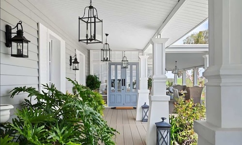 Hamptons Farm Estate—Luxe Retreat & Elegant Events