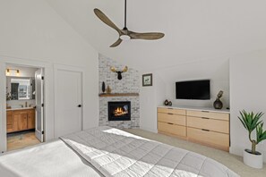 3 Schlafzimmer, Schreibtisch, Bügeleisen/Bügelbrett, kostenloses WLAN