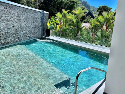 Jaco Sunset Boulevard — Luxury Beachfront Condo With Breathtaking Ocean Views