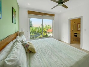 3 bedrooms, iron/ironing board, free WiFi, bed sheets - Jaco Sunset Boulevard — Luxury Beachfront Condo With Breathtaking Ocean Views (Jaco)
