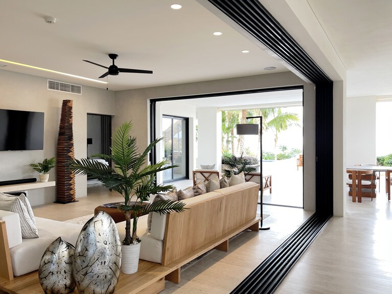 New, Oceanfront Escape, Private Pool, Jacuzzi. Can Rent As 6 Bedrooms - Cabo San Lucas