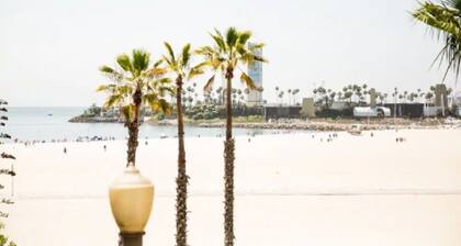 Seaside Bliss -Downtown!Beach!