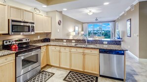 คอนโด (28750 Trails Edge Blvd #504) | บริเวณภายนอก