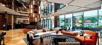 New Joy Hotel (Internatial Trade Spring Department Store Shopping)