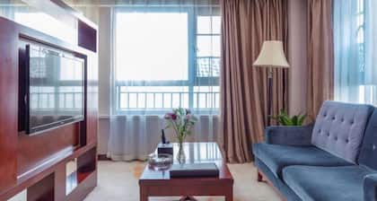 Royal Hotel