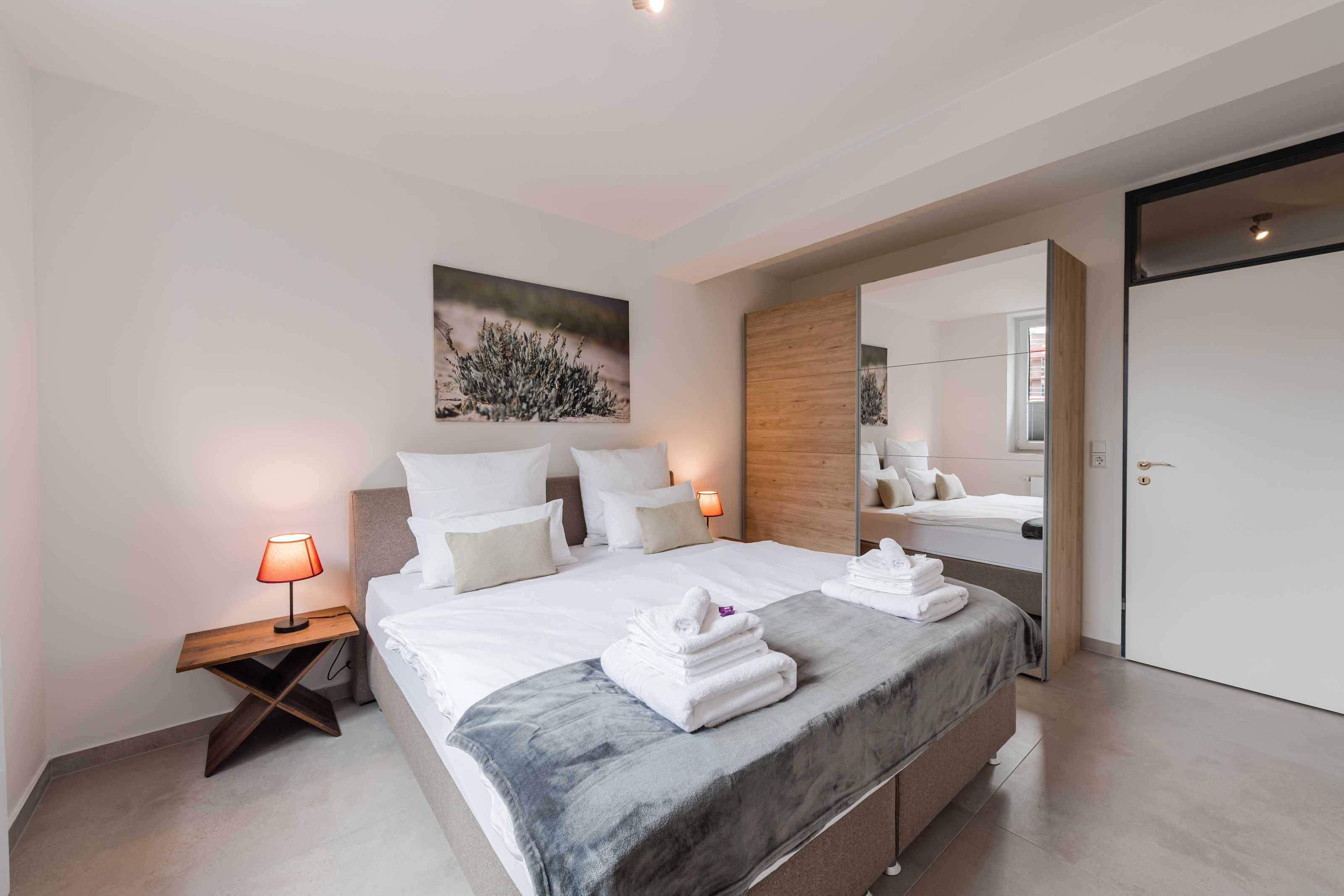 1 habitación, tabla de planchar con plancha, cuna de viaje y wifi 