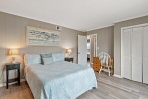 4 bedrooms, free WiFi, bed sheets