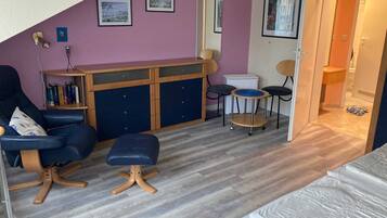 2 Schlafzimmer, Reisekinderbett, WLAN