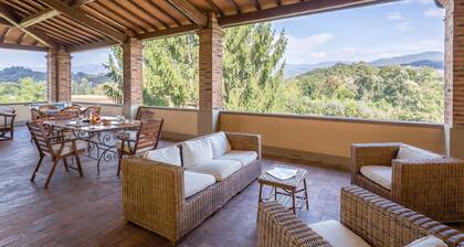 Villa in Mugello Hills with Private Pool