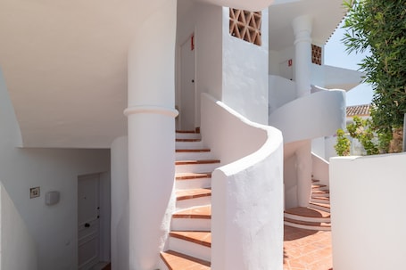 Exterior. Bright and Cosy Apartment with Sea Views, Shared Pool and Wi-Fi