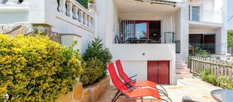 Cottage "Cosy Holiday" close to the Beach with Garden