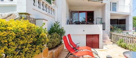 تناول الطعام بالخارج