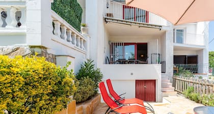 Cottage "Cosy Holiday" close to the Beach with Garden