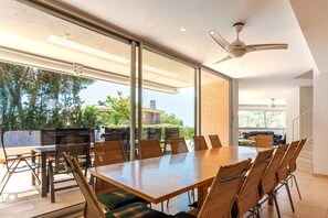 تناول الطعام