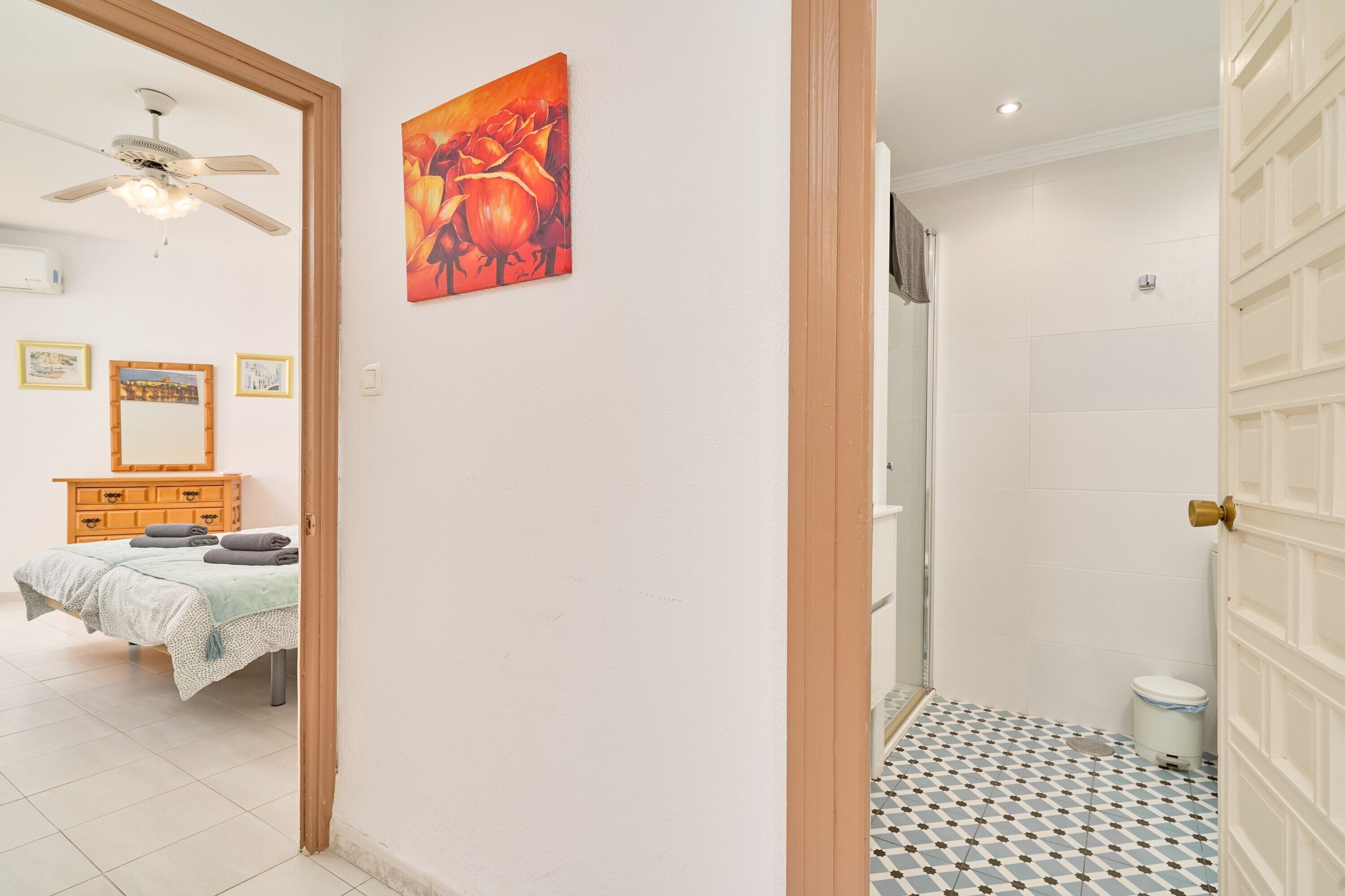 1 bedroom, WiFi (free), bed sheets