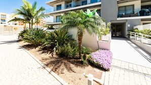 Property grounds - Apartment 'Luxurious Two Bed' with Private Terrace, Wi-Fi and Air Conditioning (Torrox)