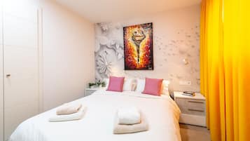2 bedrooms, iron/ironing board, free WiFi, bed sheets