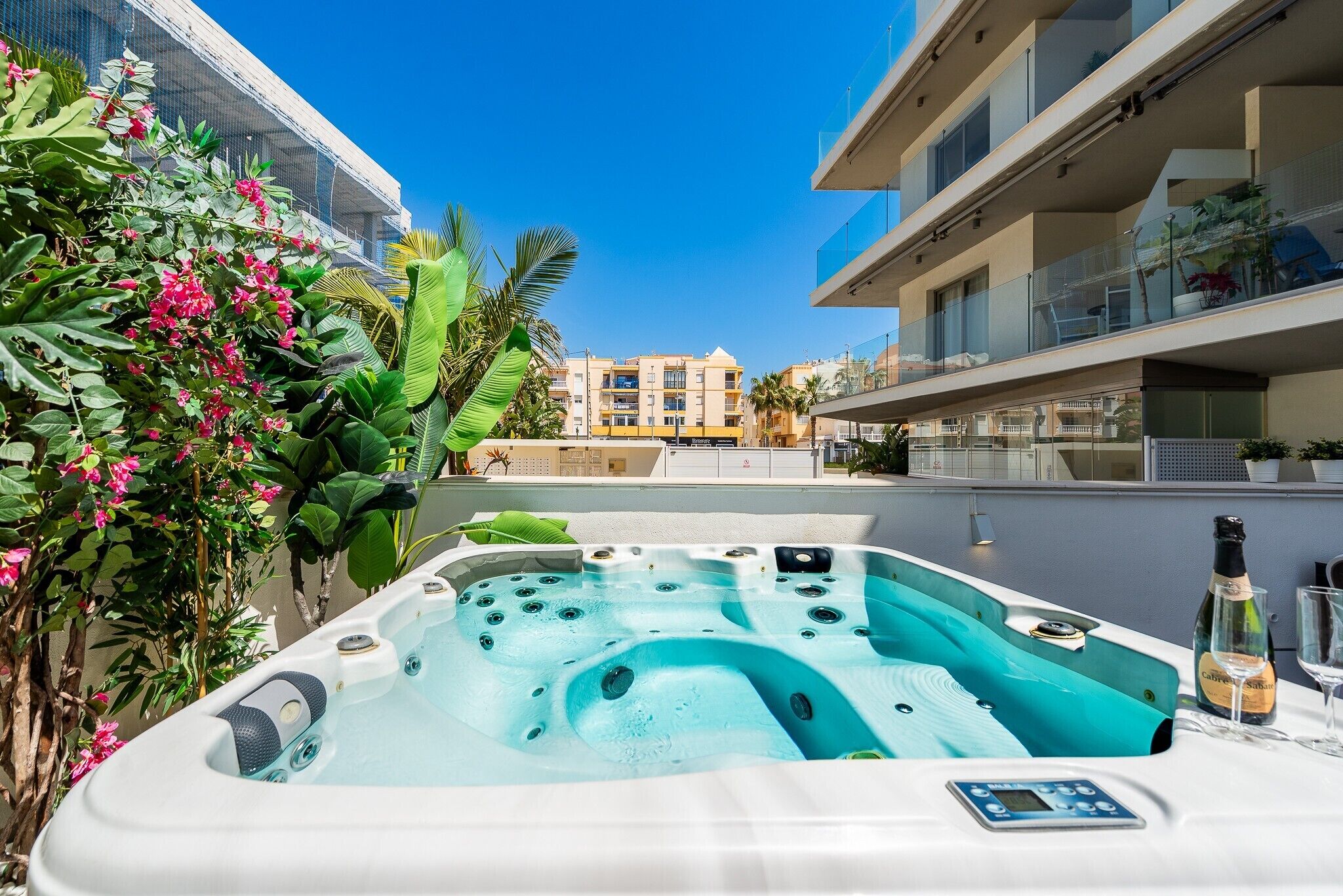 Outdoor spa tub