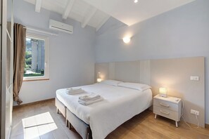 2 soverom, strykejern/-brett, wi-fi (inkludert) og sengetøy