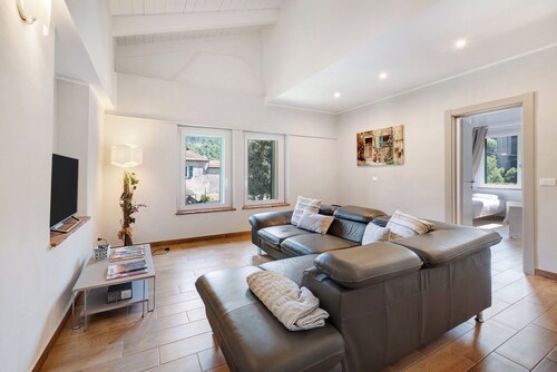 Ca di Perti Apartment 3 with Mountain View